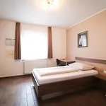 Oda ve Kahvaltı Fruehstueckspension Wernberg