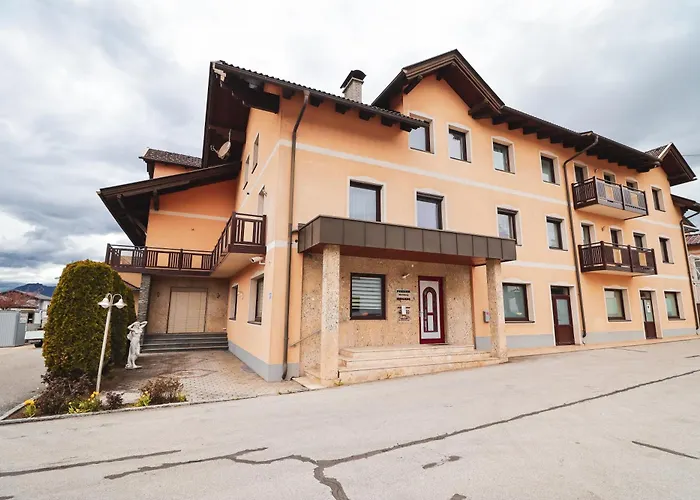 Fruehstueckspension Wernberg Bed & Breakfast Villach