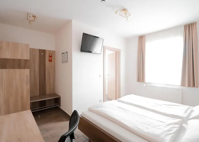 Fruehstueckspension Wernberg Bed & Breakfast